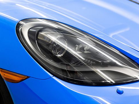 Used 2023 Porsche 718 Cayman GT4 w/ Chrono Package image 10