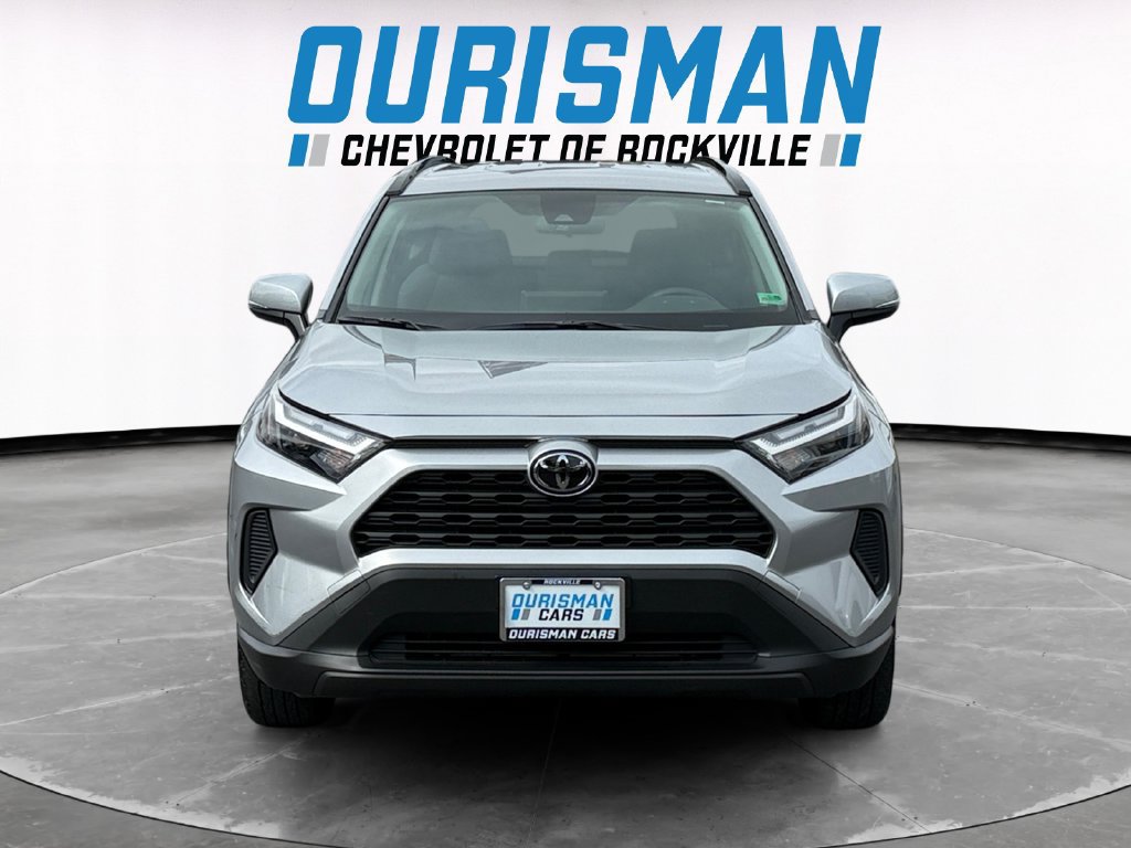 Used 2025 Toyota RAV4 XLE AWD/4WD image 8