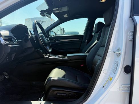Used 2020 Honda Accord Sport image 16