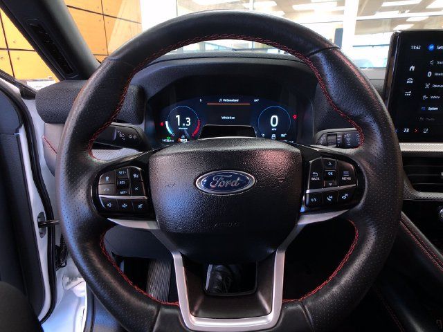 Used 2025 Ford Explorer ST-Line w/ Premium Package AWD/4WD image 13