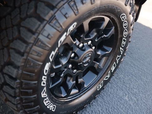 New 2026 RAM 2500 Tradesman AWD/4WD image 9
