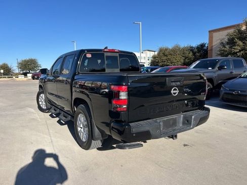 Used 2022 Nissan Frontier SV image 6