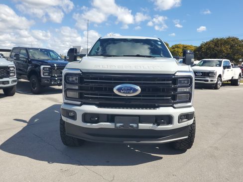 Used 2025 Ford F350 Platinum image 2