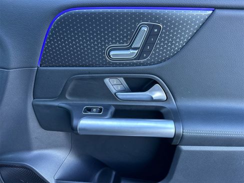 Certified 2025 Mercedes-Benz GLA 250 image 20