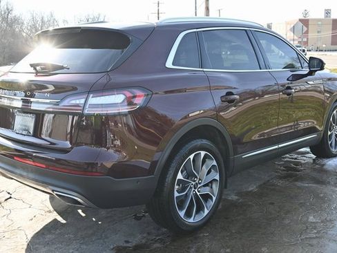 Used 2023 Lincoln Nautilus Reserve w/ Equipment Group 201A image 5