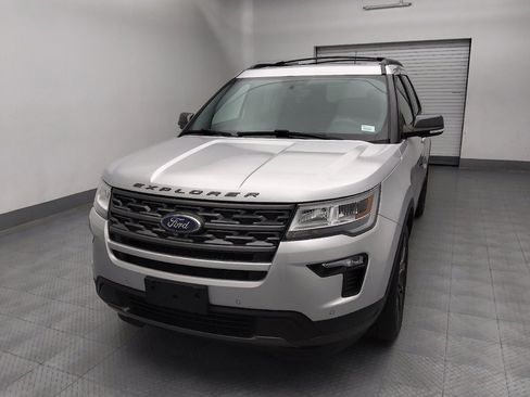 Used 2019 Ford Explorer XLT w/ Equipment Group 202A AWD/4WD image 15