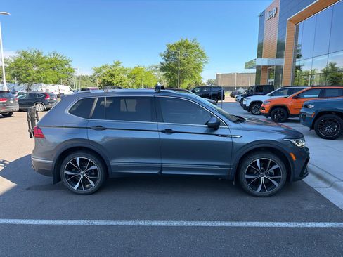 Used 2022 Volkswagen Tiguan SEL R-Line AWD/4WD image 3