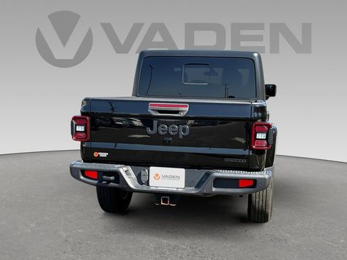 Used 2021 Jeep Gladiator Sport image 16