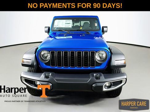 New 2025 Jeep Gladiator Sport image 2