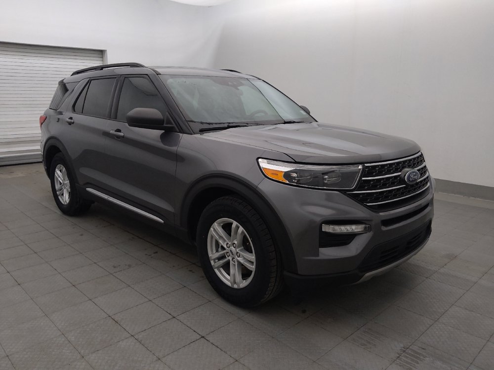 Used 2021 Ford Explorer XLT w/ Equipment Group 202A RWD image 11