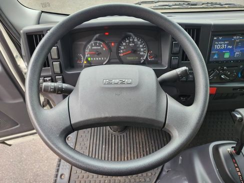 Used 2024 Isuzu NPR RWD image 22