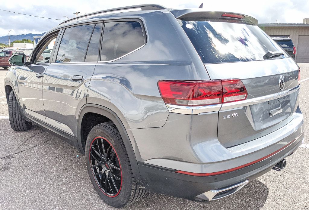 Used 2021 Volkswagen Atlas SE w/ Panoramic Sunroof Package AWD/4WD image 4