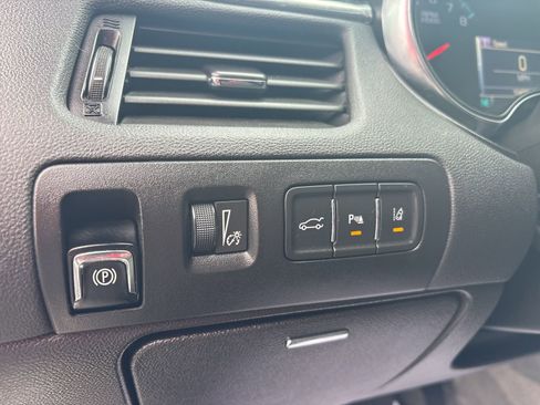 Used 2016 Chevrolet Impala LTZ image 23