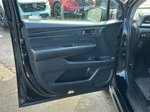 Used 2024 Honda Odyssey EX-L image 8