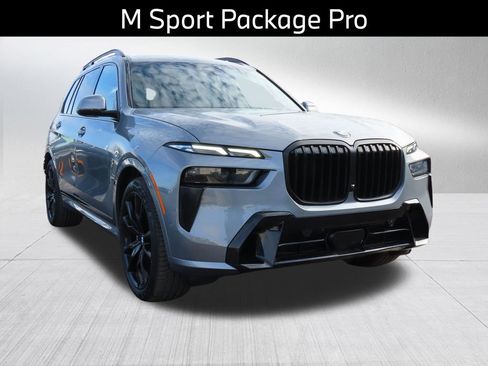 Certified 2023 BMW X7 xDrive40i w/ Executive Package image 5