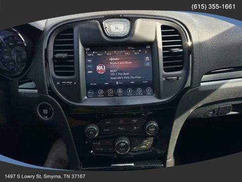Used 2018 Chrysler 300 S w/ 300S Premium Group image 19