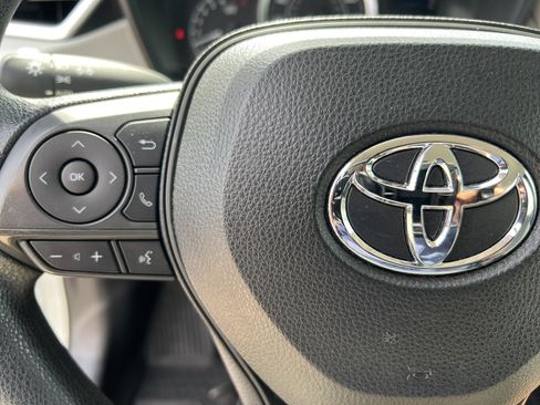 Certified 2021 Toyota Corolla LE image 10