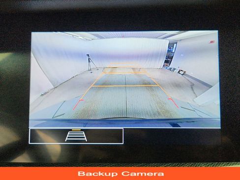 Used 2023 Buick Envision Preferred image 15