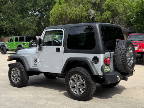 Used 2006 Jeep Wrangler X AWD/4WD image 12
