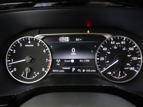 Used 2026 Nissan Pathfinder SV FWD image 10