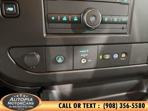 Used 2023 Chevrolet Express 3500 LS image 29