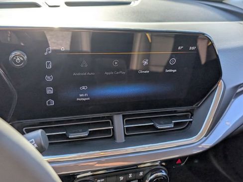 Used 2025 Chevrolet Trax ACTIV w/ Driver Confidence Package FWD image 9