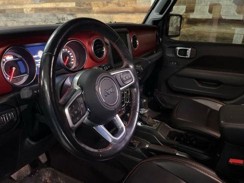 Used 2021 Jeep Wrangler Unlimited Rubicon AWD/4WD image 11