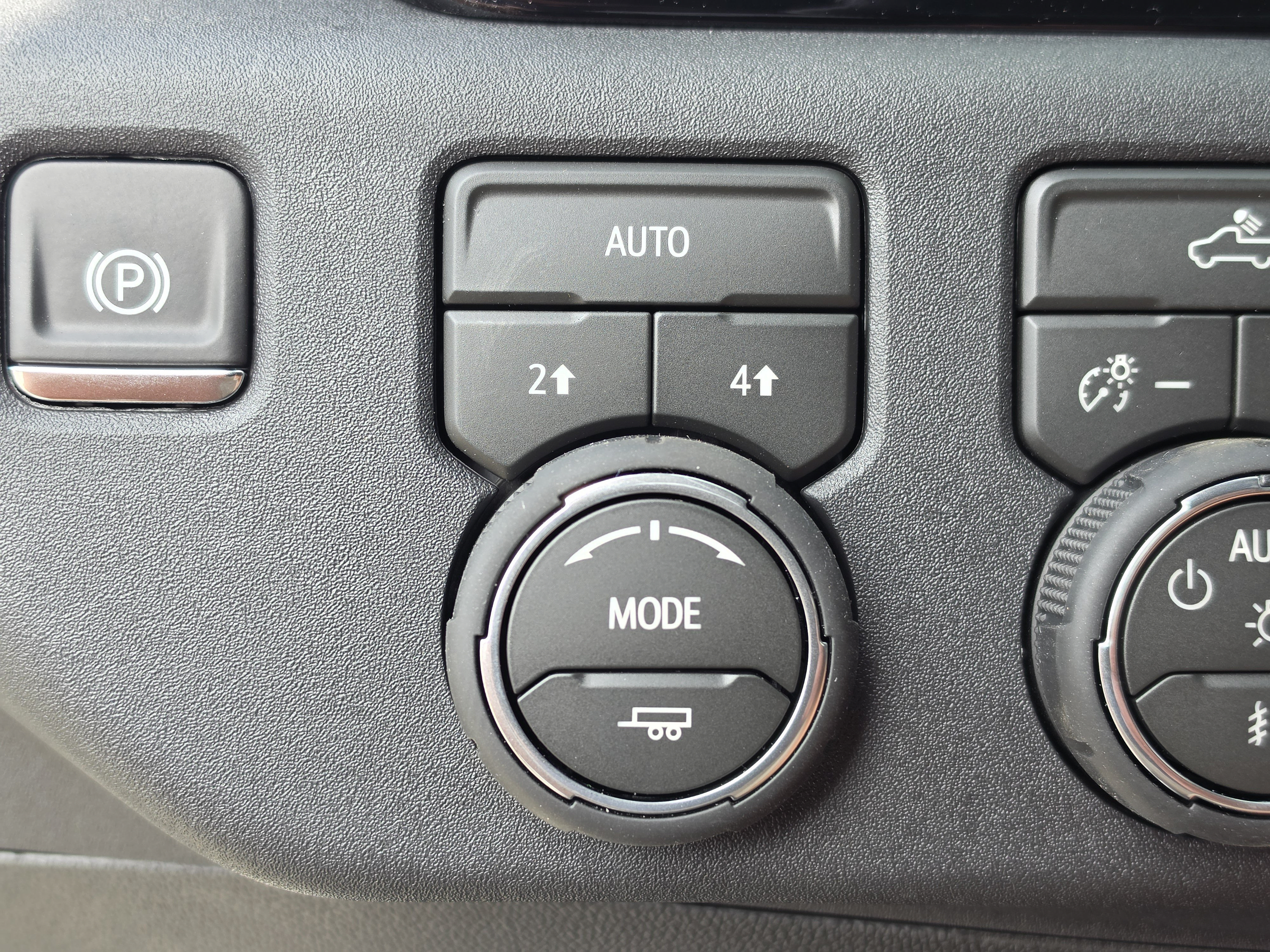 New 2026 Chevrolet Silverado 1500 RST w/ RST Select Package AWD/4WD image 32