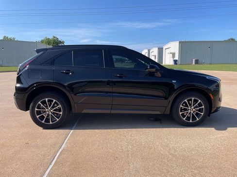 Used 2025 Cadillac XT4 Sport FWD image 5