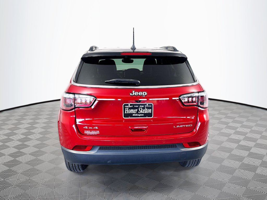 Used 2025 Jeep Compass Limited AWD/4WD image 6
