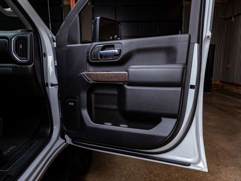 Used 2023 GMC Sierra 3500 Denali w/ Denali Ultimate Package image 37