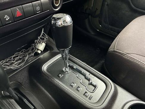 Used 2015 Jeep Wrangler Rubicon w/ Dual Top Group image 29