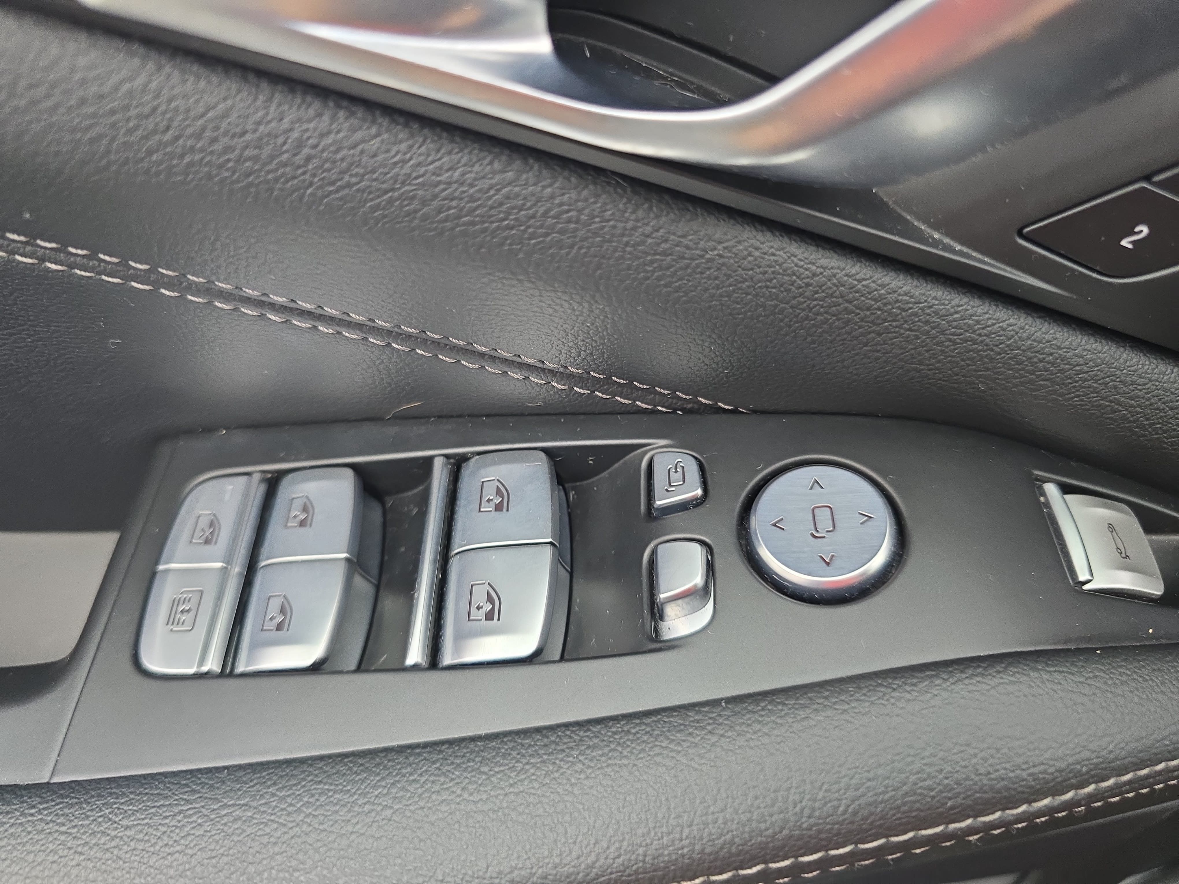 Used 2022 BMW X7 xDrive40i w/ Premium Package AWD/4WD image 32