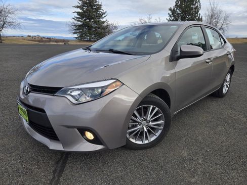 Used 2014 Toyota Corolla LE image 1