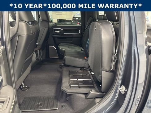 New 2026 RAM 2500 Laramie AWD/4WD image 36