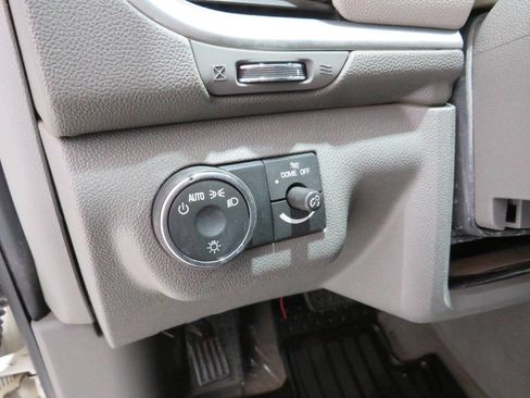 Used 2014 Chevrolet Traverse LS image 19