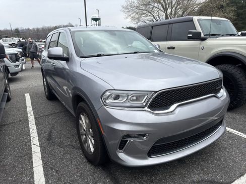 Used 2021 Dodge Durango SXT w/ Trailer Tow Group IV image 2