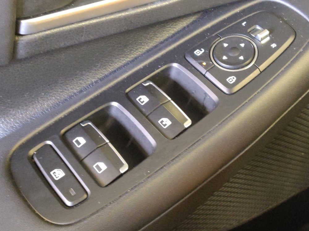 Used 2025 Hyundai Sonata SEL FWD image 27