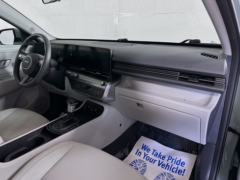 Certified 2025 Hyundai Kona SEL AWD/4WD image 26