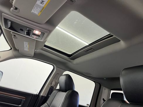 Used 2018 RAM 1500 Laramie w/ Convenience Group image 13