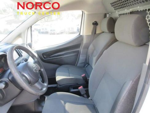 Used 2017 Nissan NV200 SV image 15