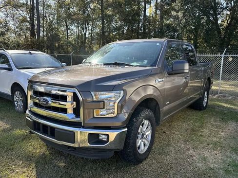 Used 2016 Ford F150 XLT image 6
