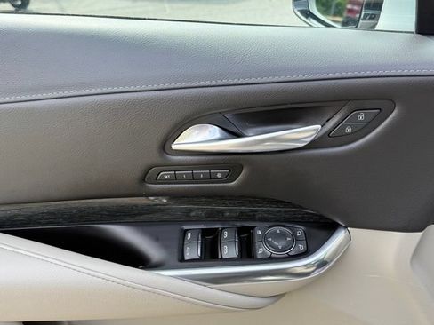 Used 2022 Cadillac XT4 Premium Luxury w/ Safety Alert Package FWD image 14