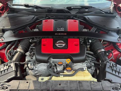 Used 2016 Nissan 370Z NISMO RWD image 13
