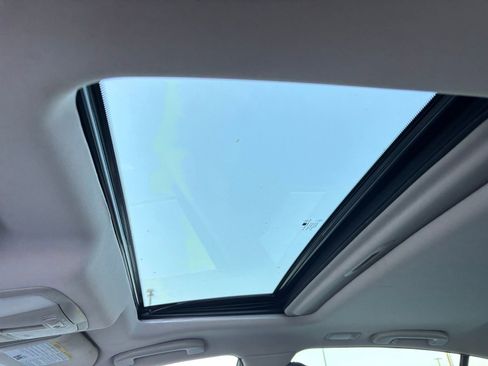 Used 2013 INFINITI G37 Journey w/ Premium Pkg image 13