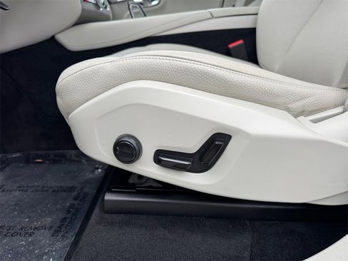 Certified 2023 Volvo XC90 B6 Core w/ Climate Package image 25