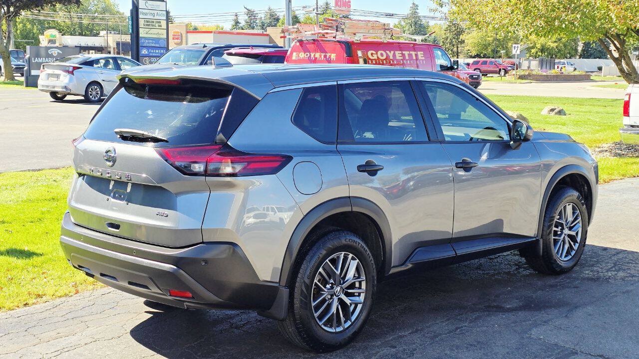 Used 2021 Nissan Rogue S AWD/4WD image 6