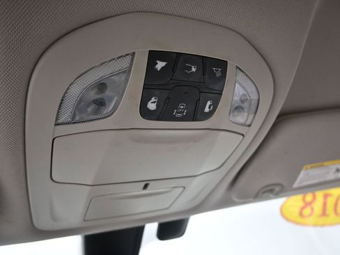 Used 2018 Chrysler Pacifica Touring-L Plus w/ Tire & Wheel Group image 47