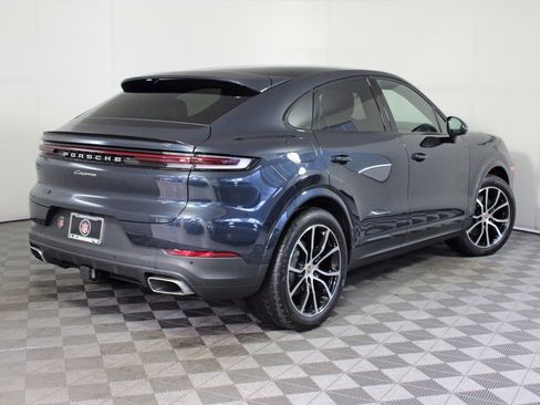 Used 2025 Porsche Cayenne Coupe image 7