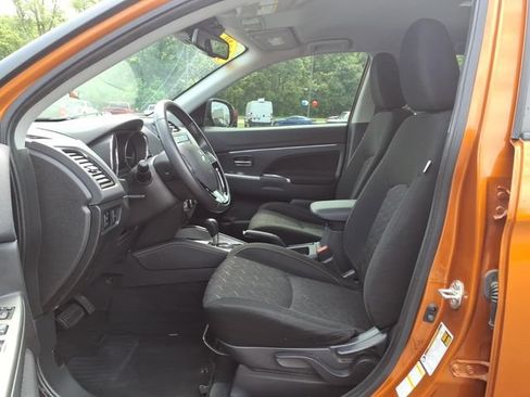 Used 2020 Mitsubishi Outlander Sport SE FWD image 13